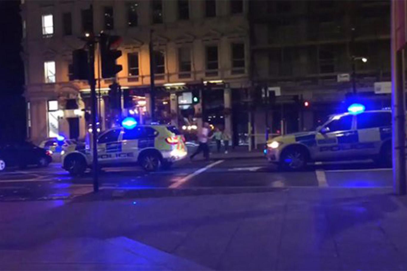 Londra'da minibüs yayaların arasına daldı: 7 ölü (GÜNCELLENDİ)